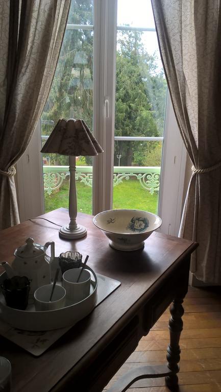Le Clos Manceau Bed & Breakfast Le Mans Exterior photo