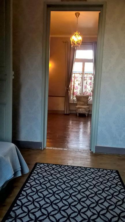 Le Clos Manceau Bed & Breakfast Le Mans Exterior photo
