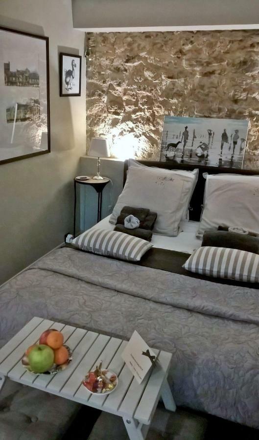 Le Clos Manceau Bed & Breakfast Le Mans Exterior photo