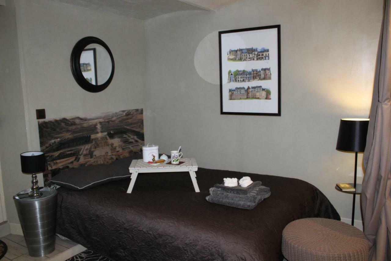 Le Clos Manceau Bed & Breakfast Le Mans Exterior photo